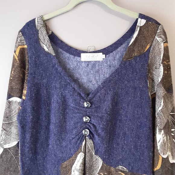 EZRA Designs Blue Floral V-neck Long-Sleeved Dress, Soft, Stretchy, Flowy Small - Picture 3 of 14